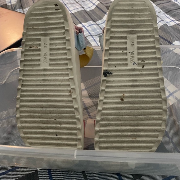 Sandals - Picture 5 of 7